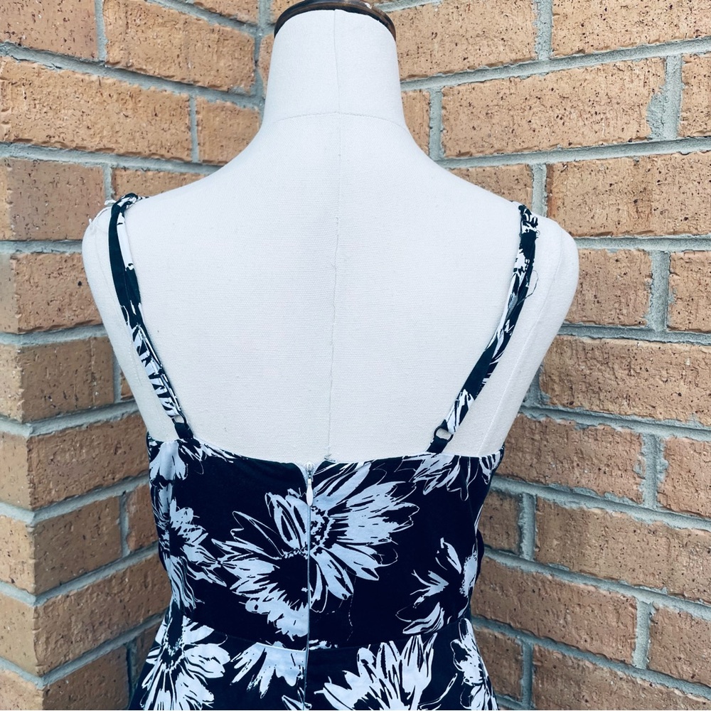HOT OPTIONS by Target Black White Floral Dress Size 8 Casual Party Event - Picture 5 of 7